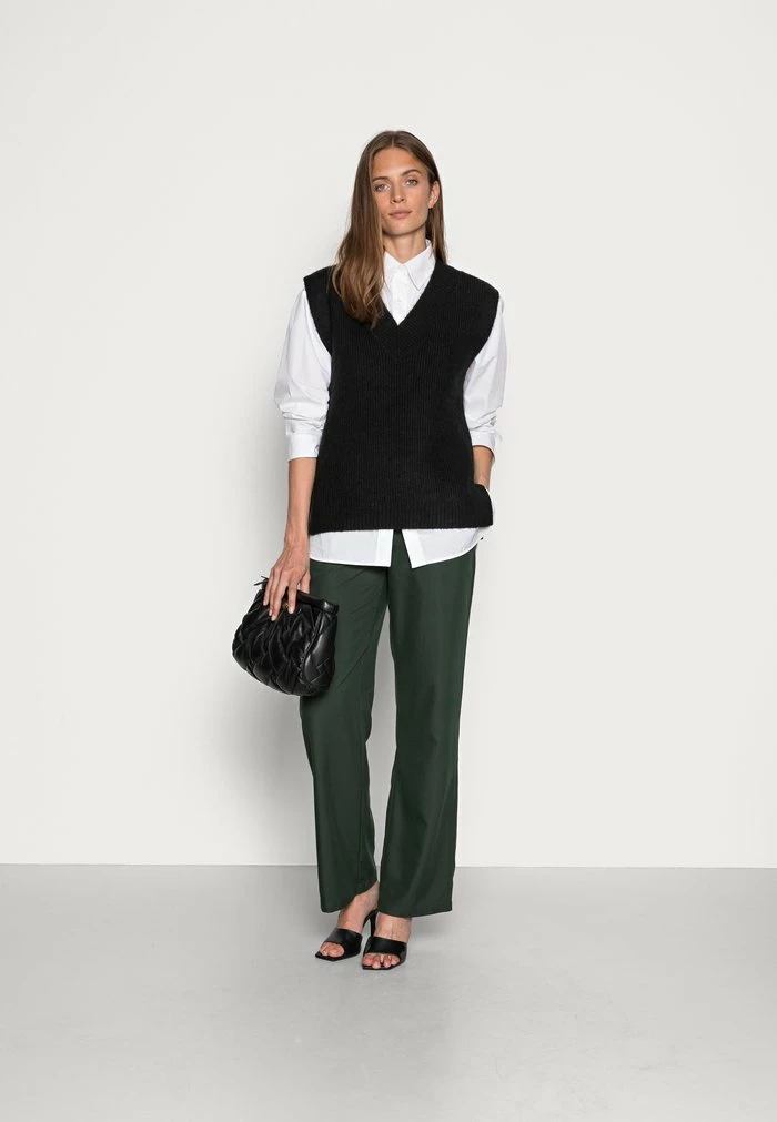 Zign ALPACA WOOL BLEND VEST - Pullover - Black – Image 2