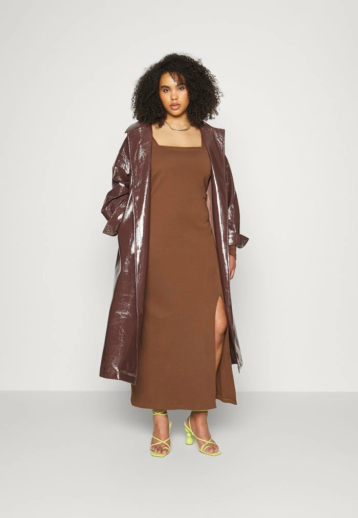 REDEZIGN - Robe Longue - Dark Brown – Image 2