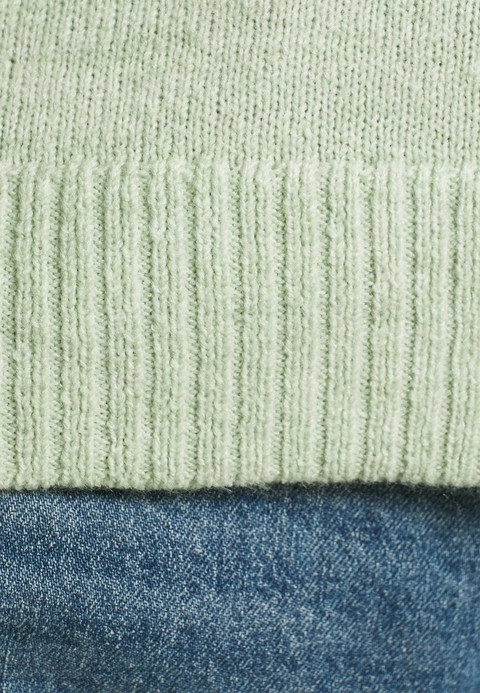 Zign Pullover - Light Green – Image 6