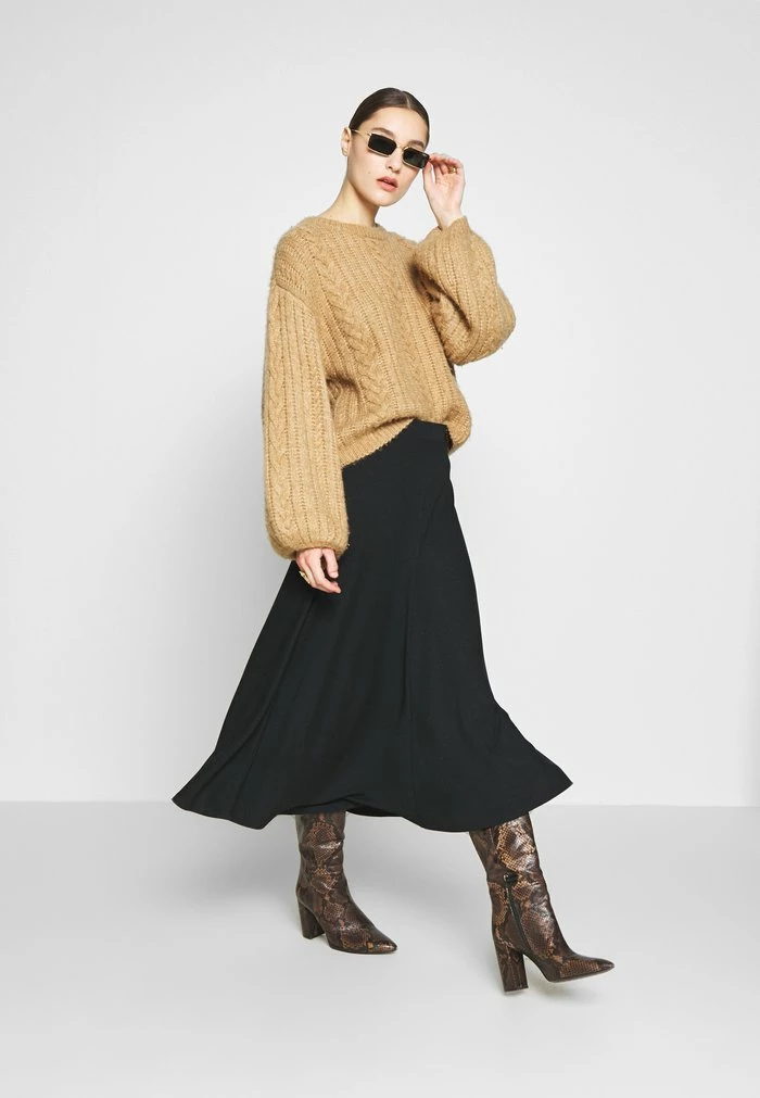 Zign BIAS CUT SKIRT - Jupe Trapèze - Black – Image 2