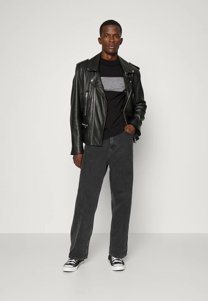 Zign Pullover - Black – Image 2