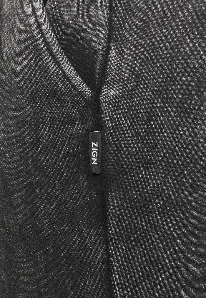 Zign Short - Mottled Black – Image 3