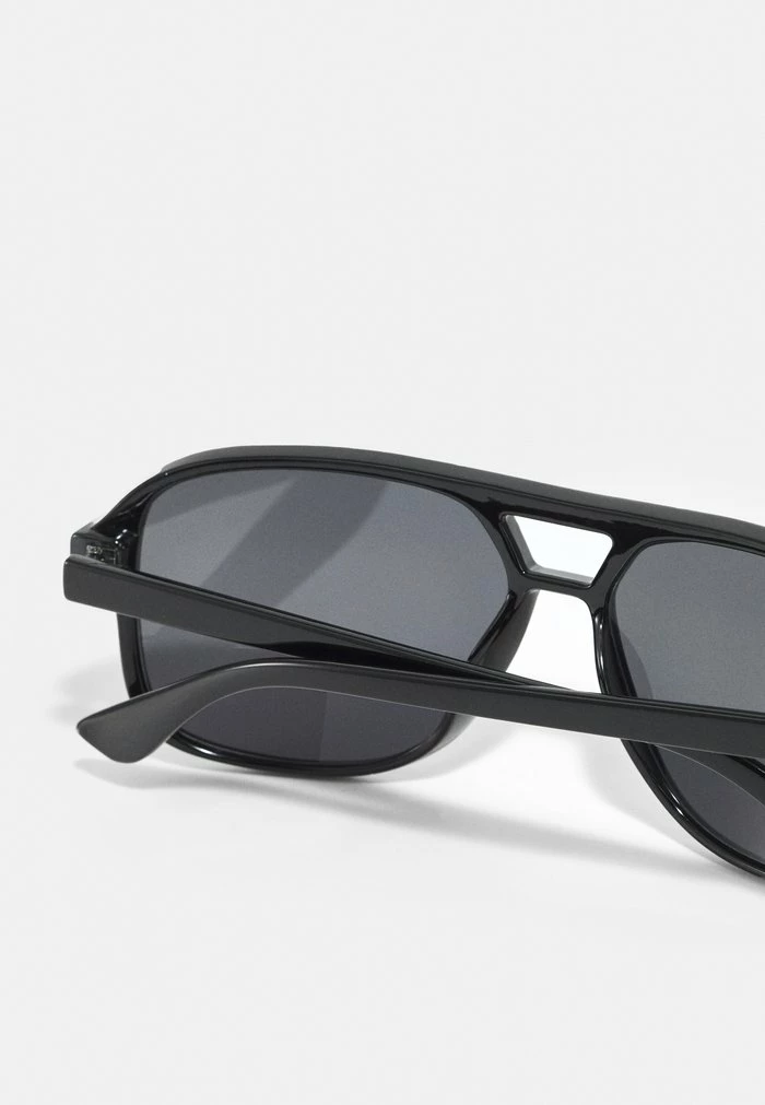 Zign Lunettes De Soleil - Black – Image 3
