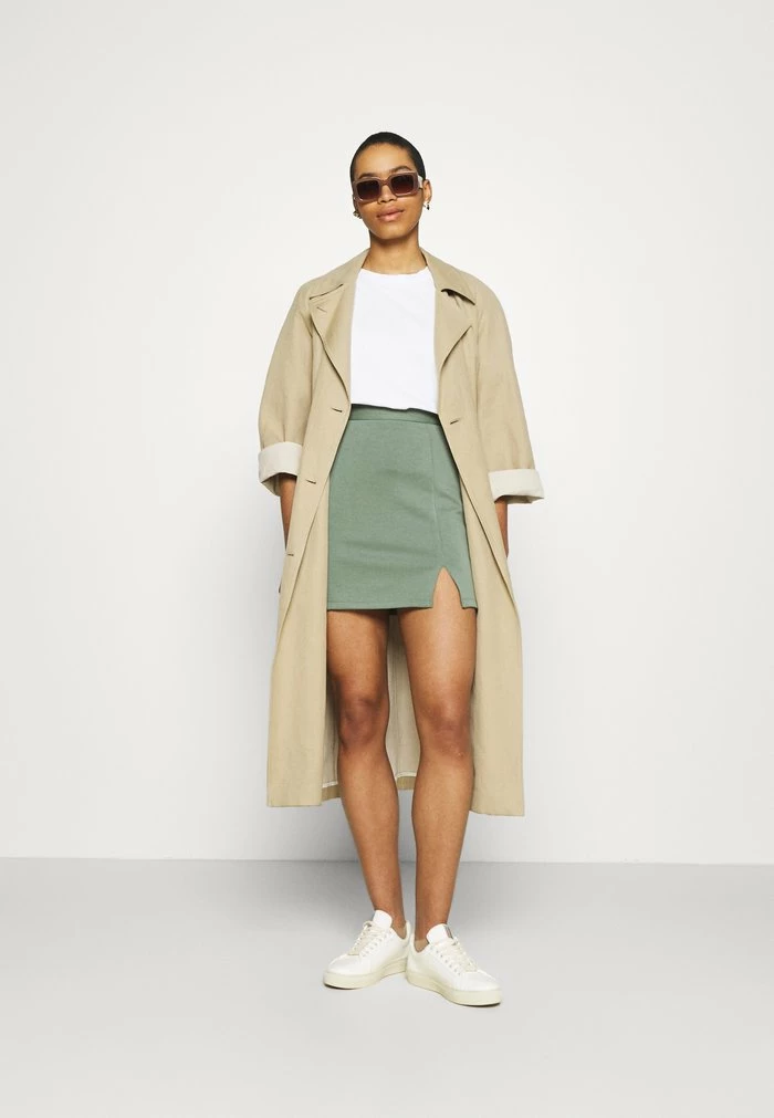 Zign Mini Princess Seams Skirt High Waisted With Slit - Jupe Crayon - Light Green – Image 2